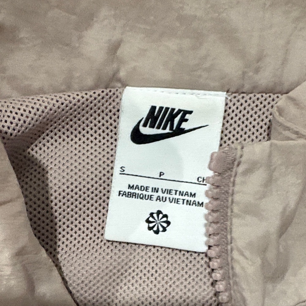Nike Light Pink Windbreaker with White Logo Size S - Picture 5 of 8